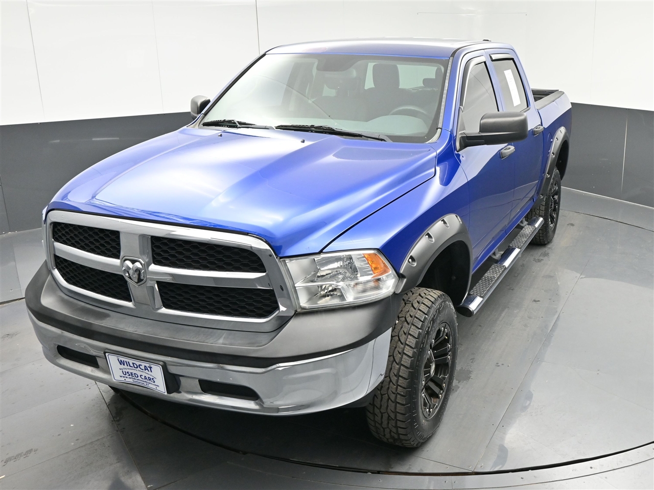 RAM 1500 Tradesman Crew Cab SWB 4WD 2015