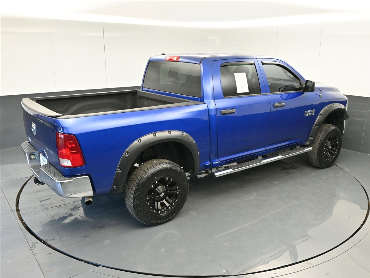 RAM 1500 Tradesman Crew Cab SWB 4WD 2015