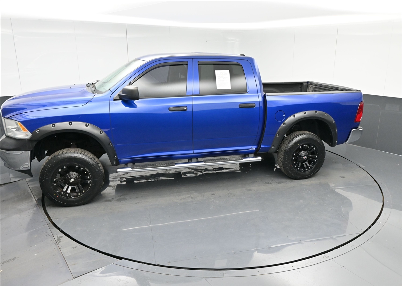 RAM 1500 Tradesman Crew Cab SWB 4WD 2015