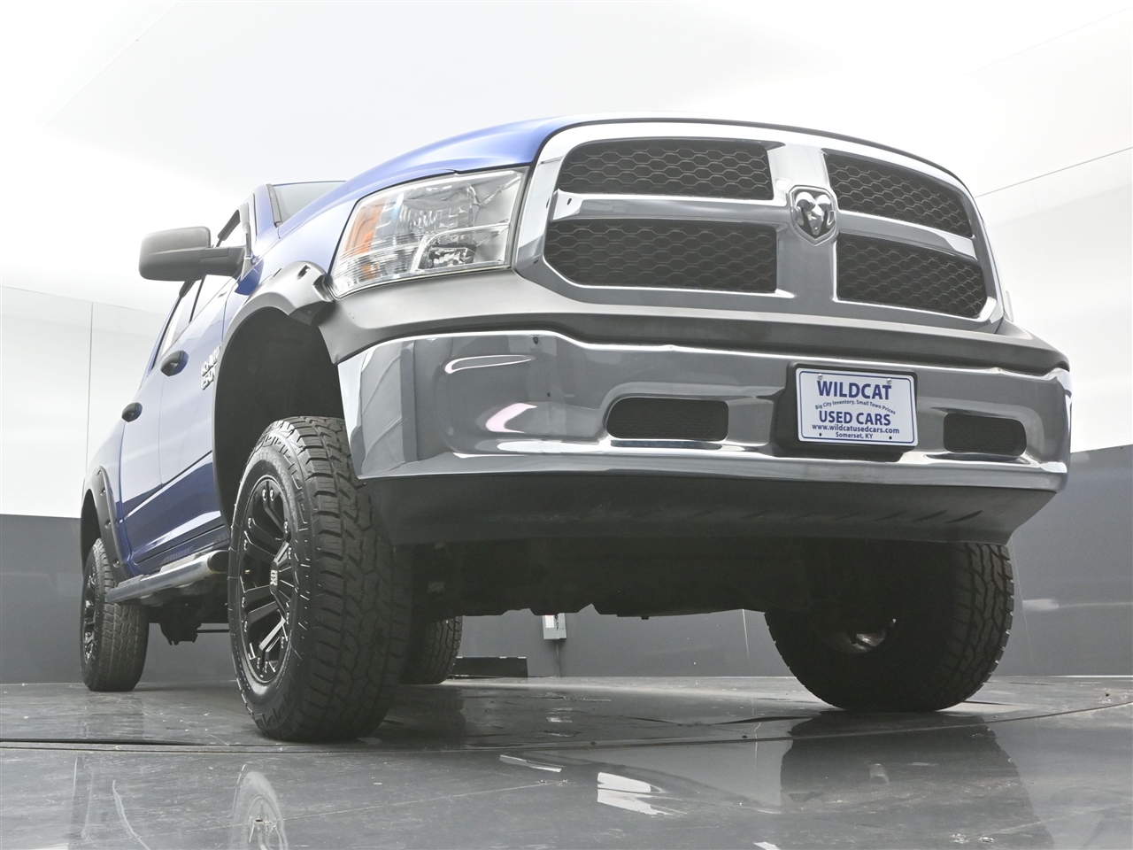 RAM 1500 Tradesman Crew Cab SWB 4WD 2015