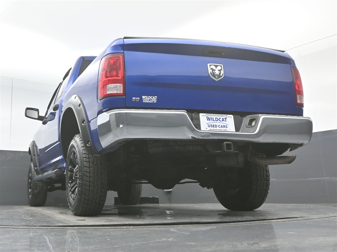 RAM 1500 Tradesman Crew Cab SWB 4WD 2015