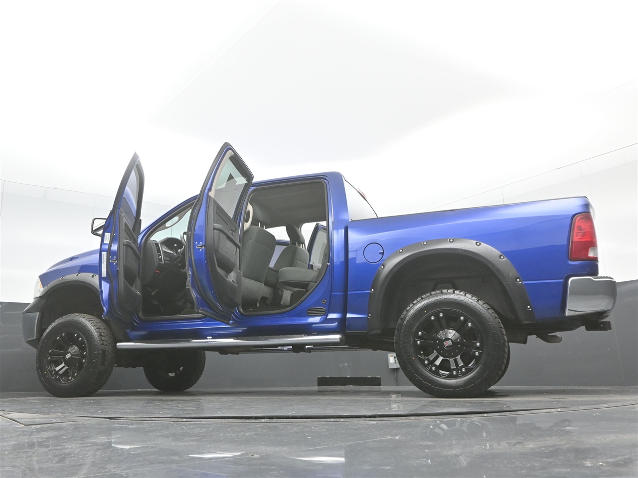 RAM 1500 Tradesman Crew Cab SWB 4WD 2015