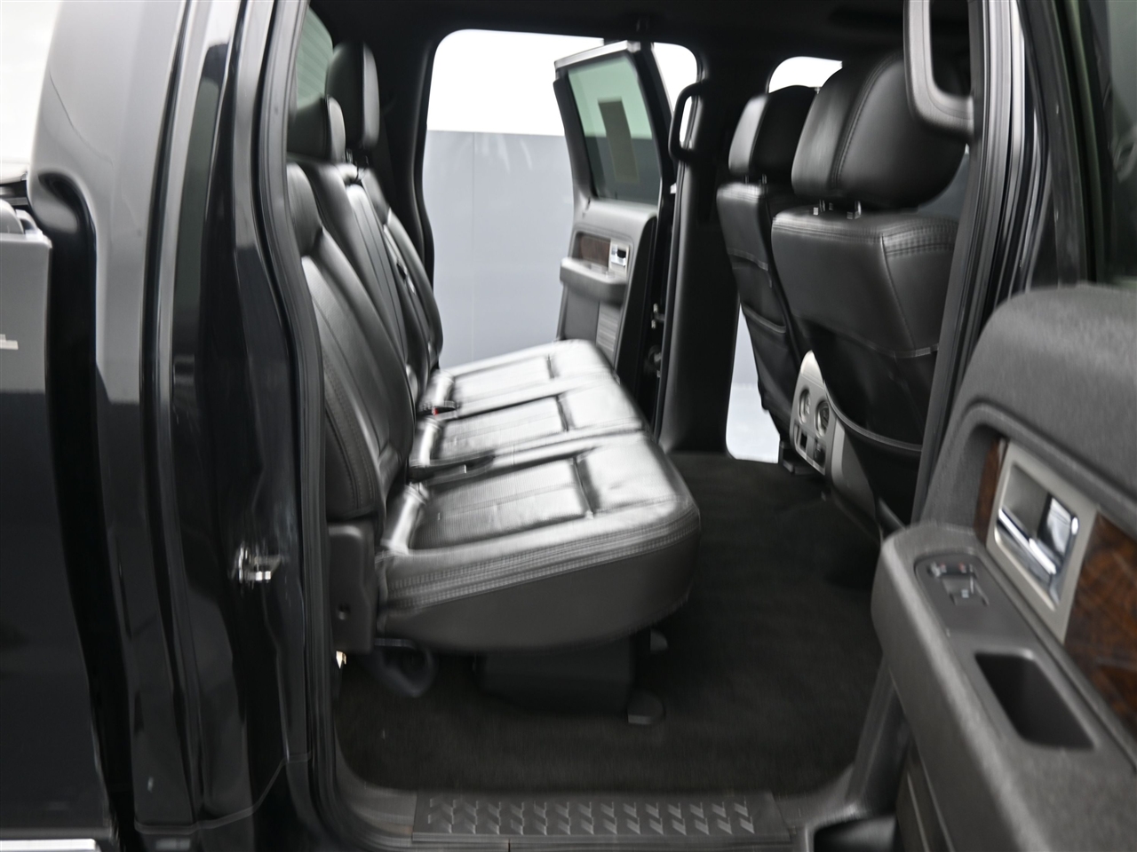 Ford F-150 Platinum SuperCrew 5.5-ft. Bed 4WD 2013