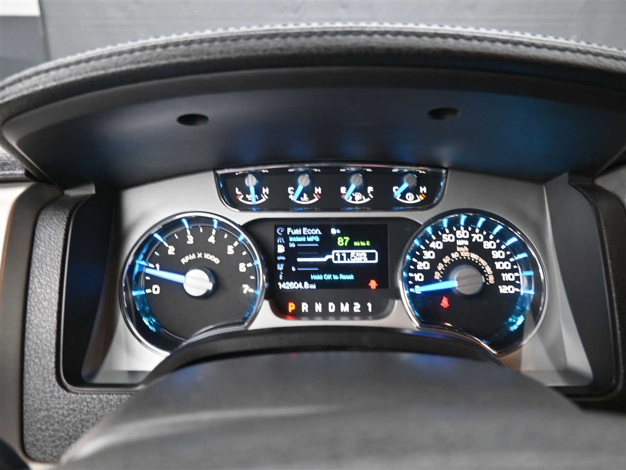 Ford F-150 Platinum SuperCrew 5.5-ft. Bed 4WD 2013