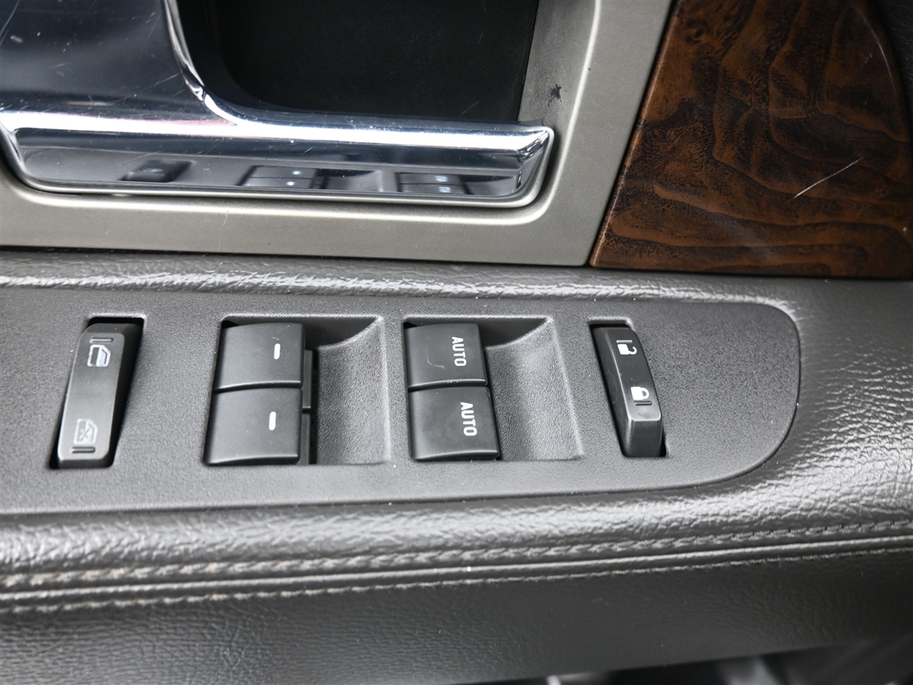 Ford F-150 Platinum SuperCrew 5.5-ft. Bed 4WD 2013