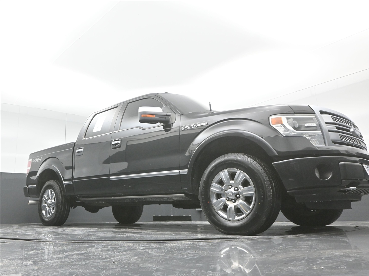 Ford F-150 Platinum SuperCrew 5.5-ft. Bed 4WD 2013
