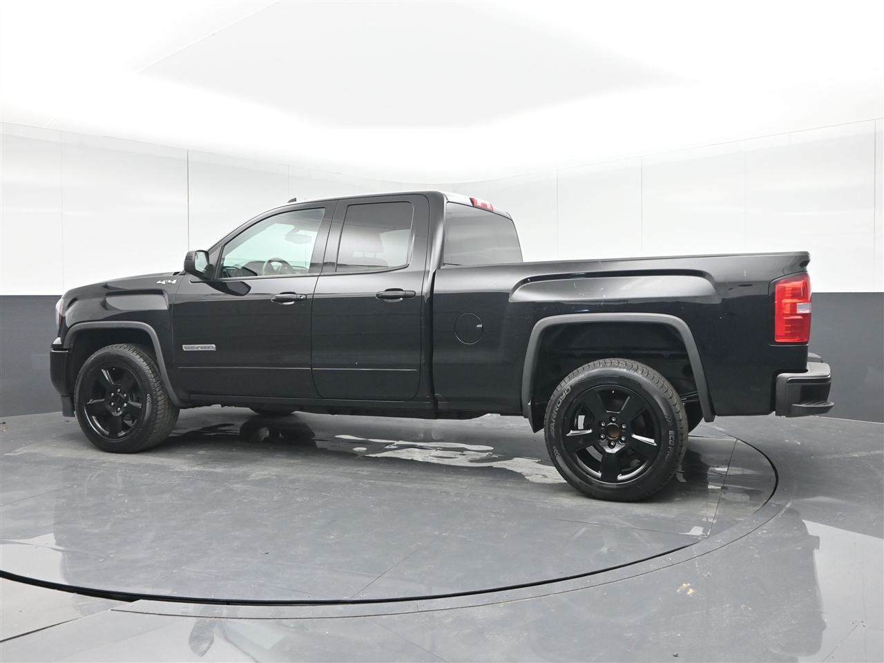 GMC Sierra 1500 Base Double Cab 4WD 2017
