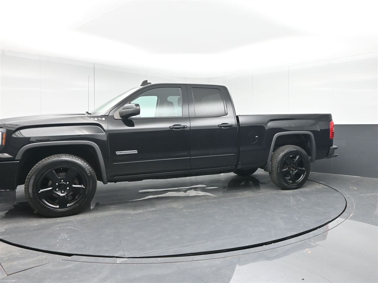 GMC Sierra 1500 Base Double Cab 4WD 2017
