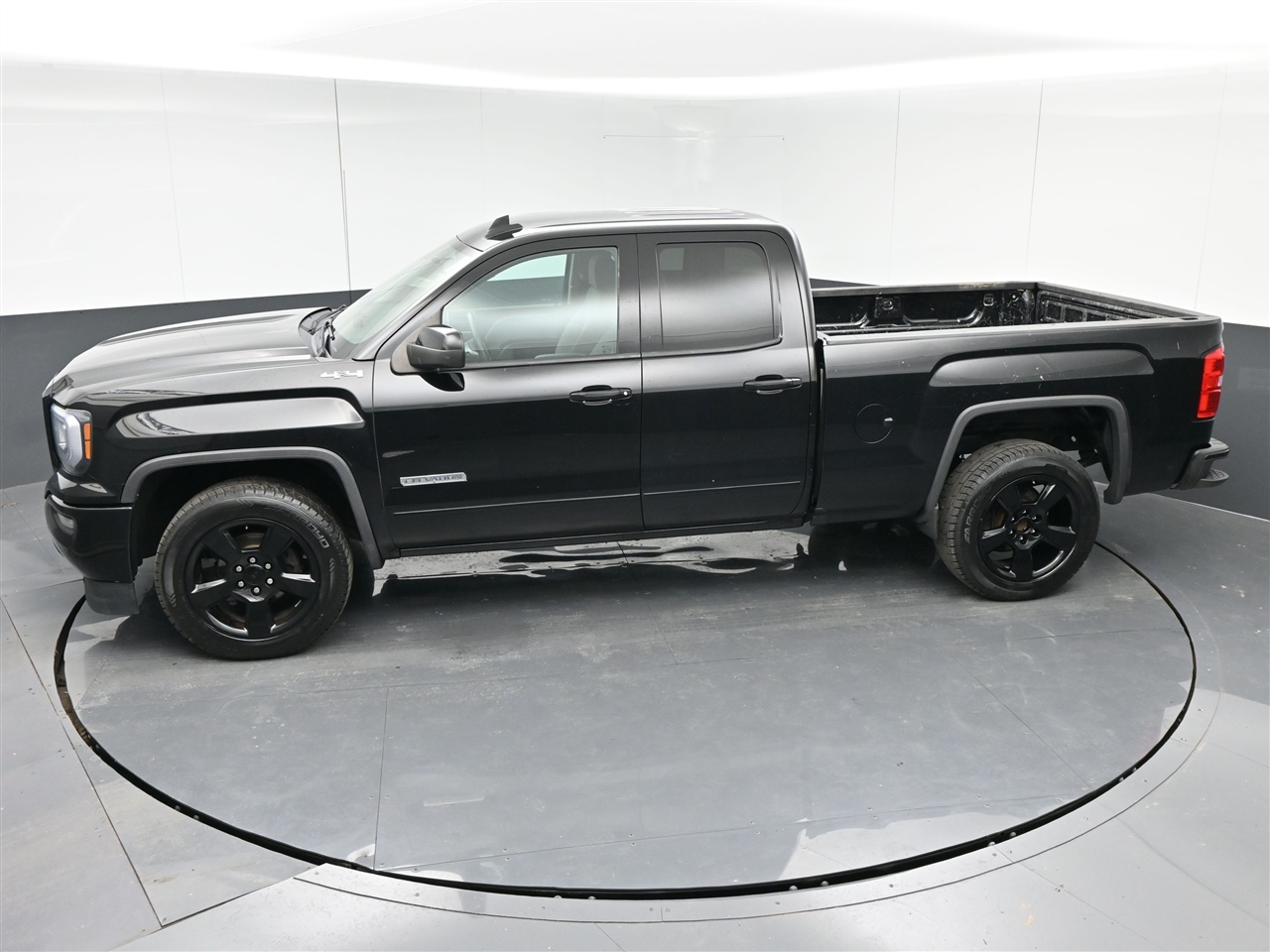 GMC Sierra 1500 Base Double Cab 4WD 2017