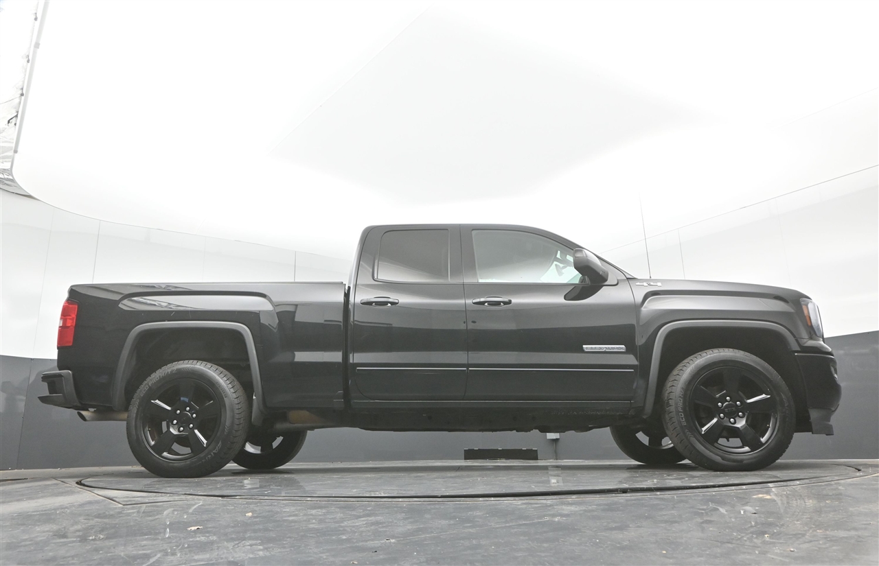 GMC Sierra 1500 Base Double Cab 4WD 2017