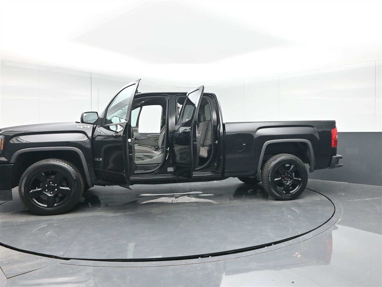 GMC Sierra 1500 Base Double Cab 4WD 2017