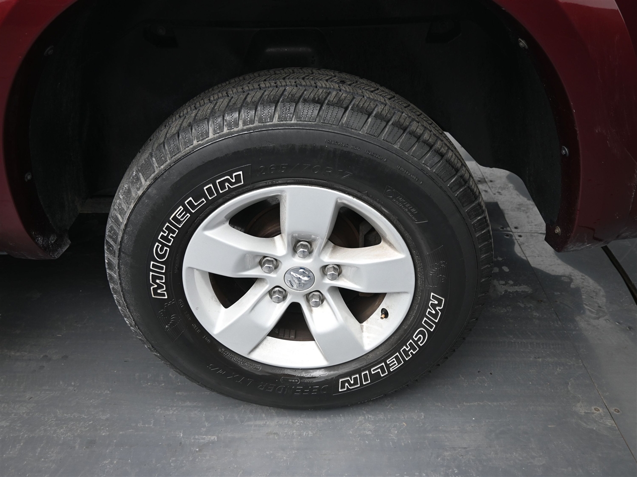 RAM 1500 SLT Crew Cab SWB 4WD 2016