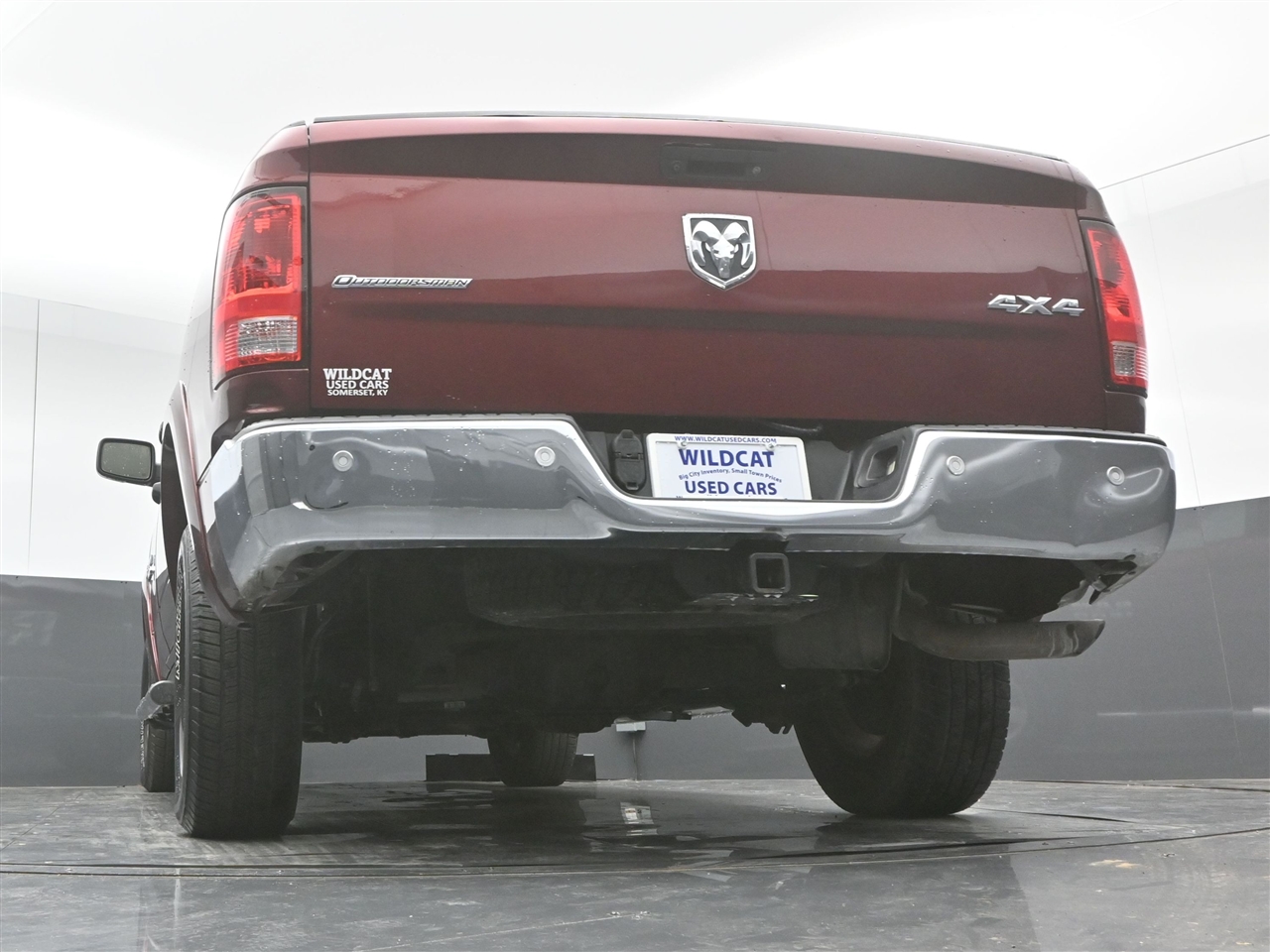 RAM 1500 SLT Crew Cab SWB 4WD 2016