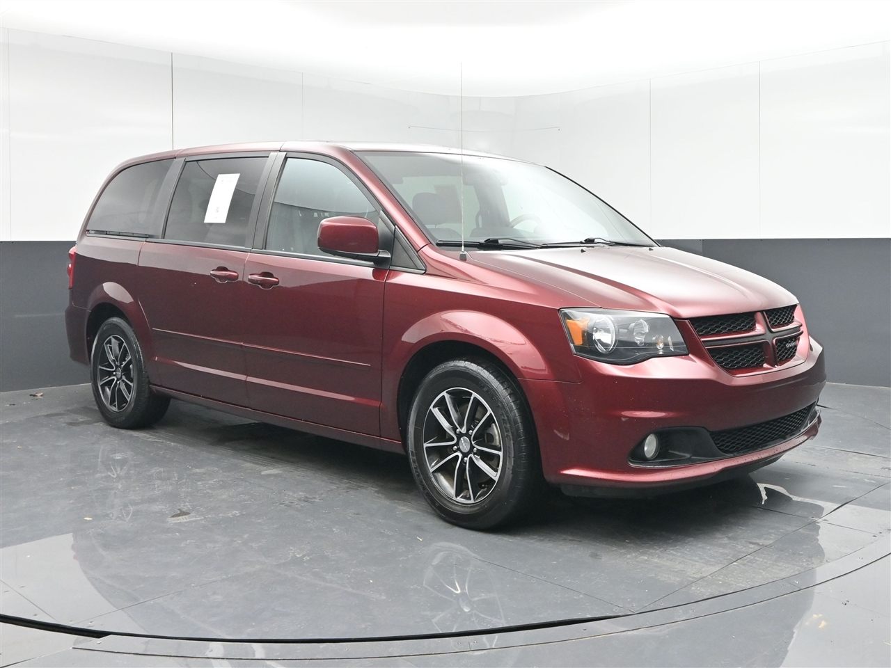 2017 Dodge Grand Caravan GT's photo
