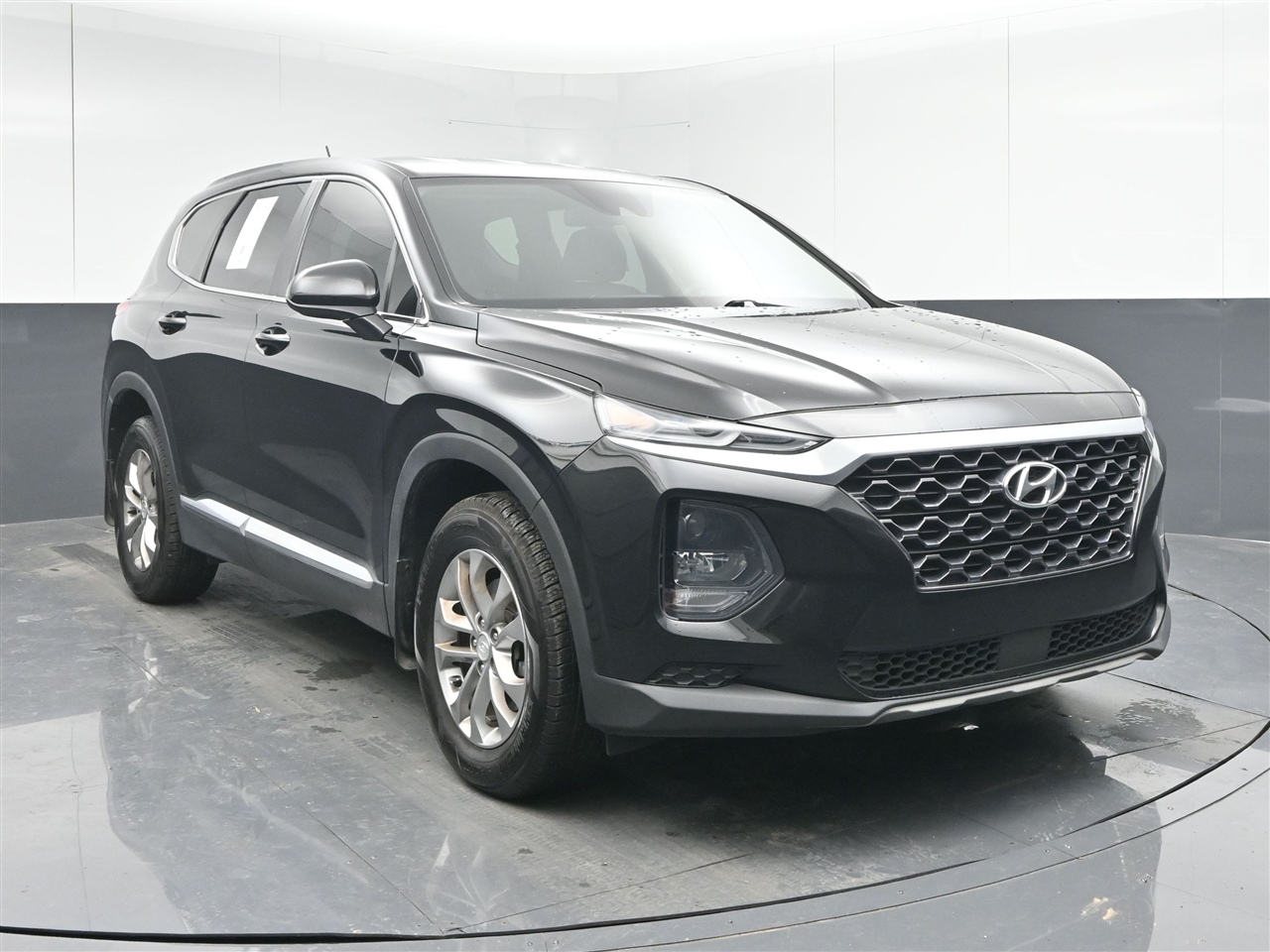 2020 Hyundai Santa Fe SE's photo