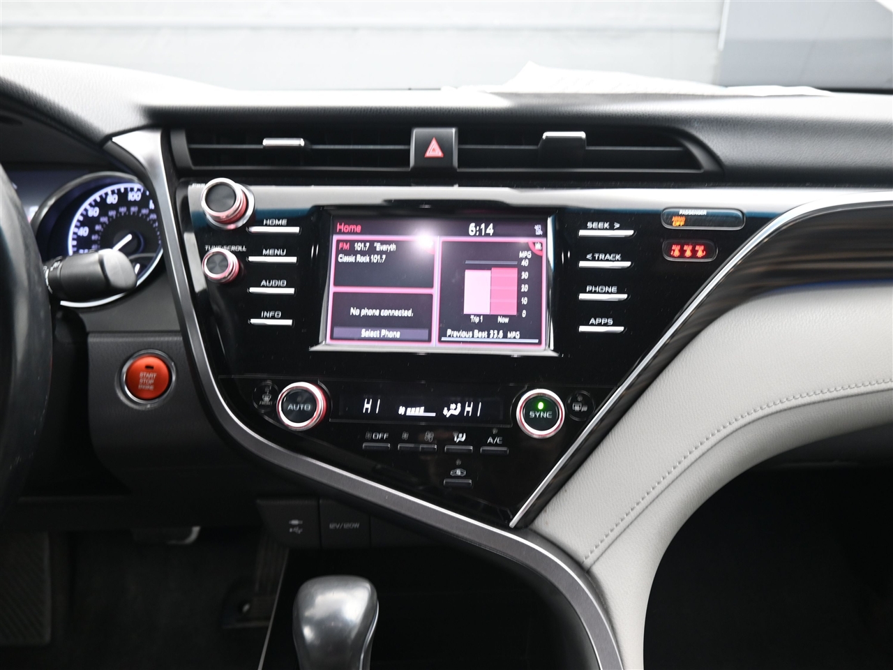 Toyota Camry XLE 2018