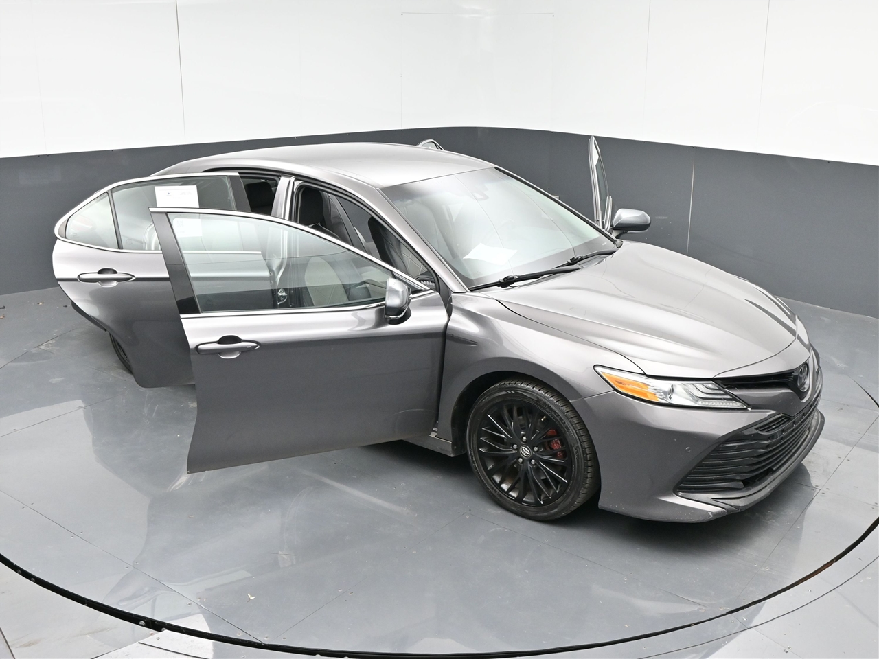 Toyota Camry XLE 2018
