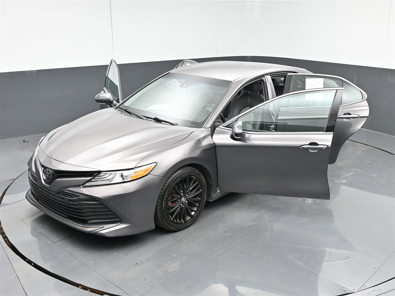 Toyota Camry XLE 2018