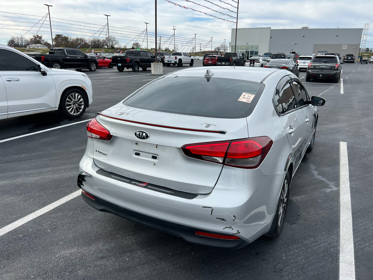 2017 Kia Forte LX Base photo 4