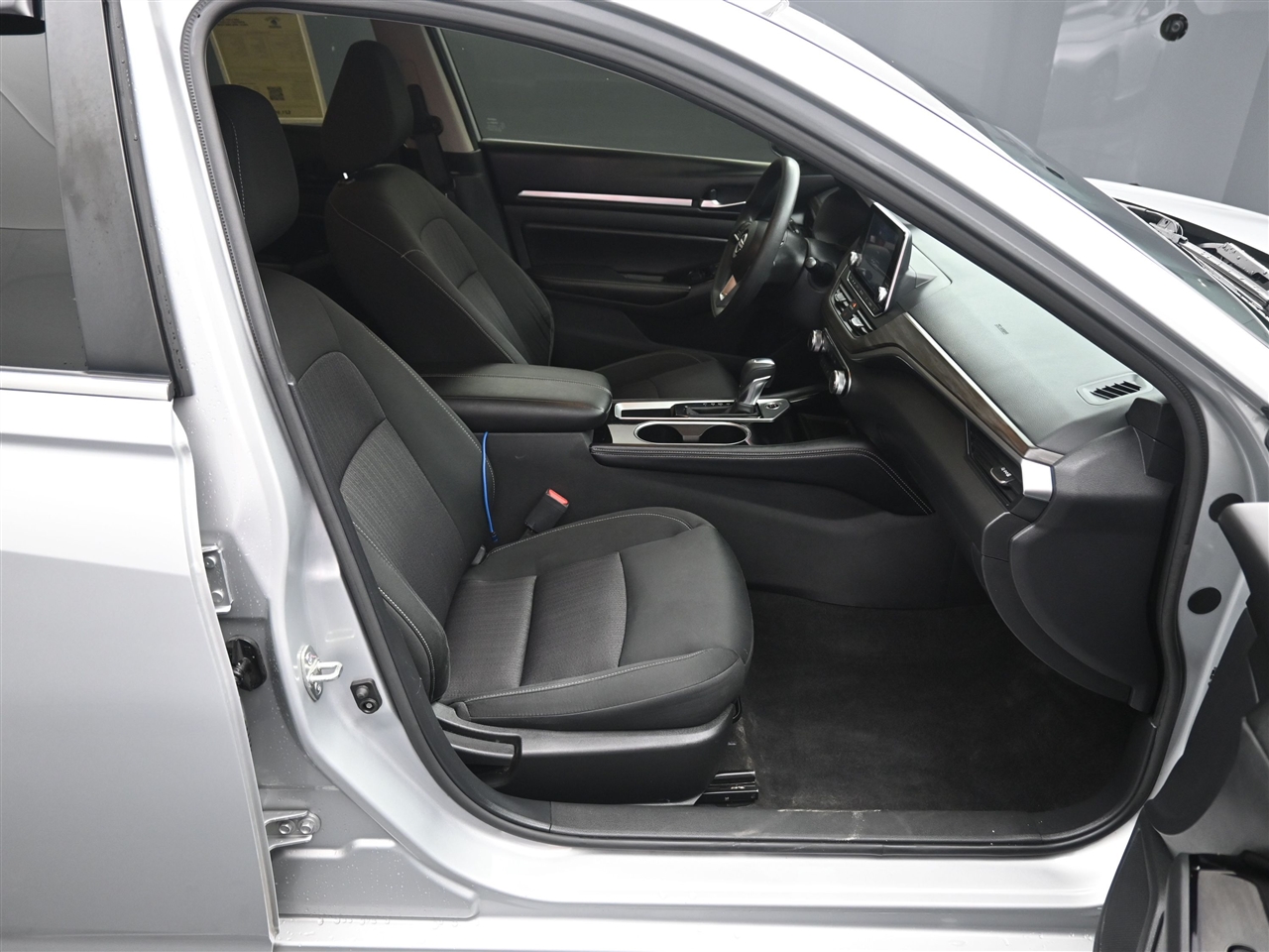 Nissan Altima 2.5 SV 2023