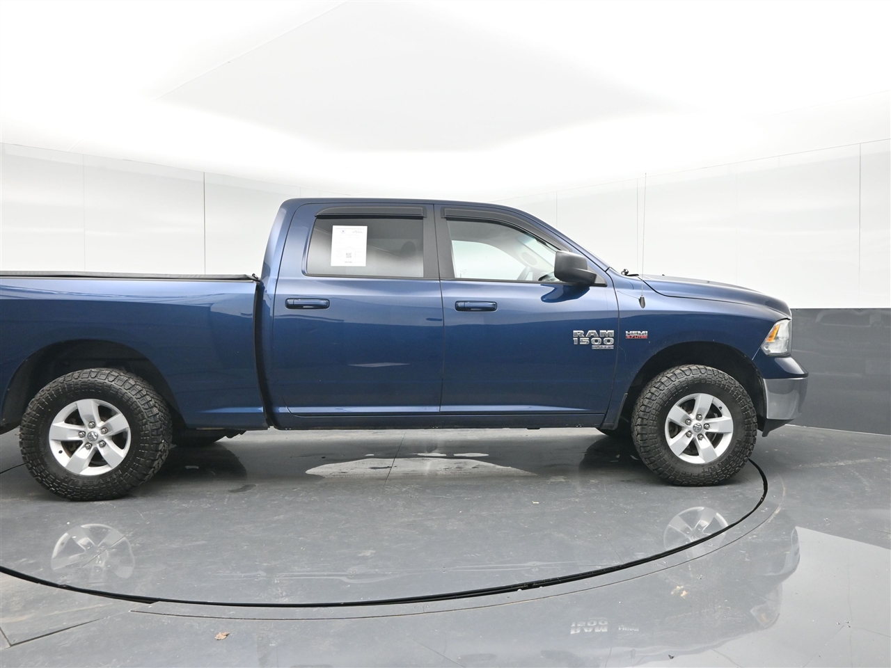 RAM 1500 Classic Tradesman Crew Cab LWB 4WD 2019