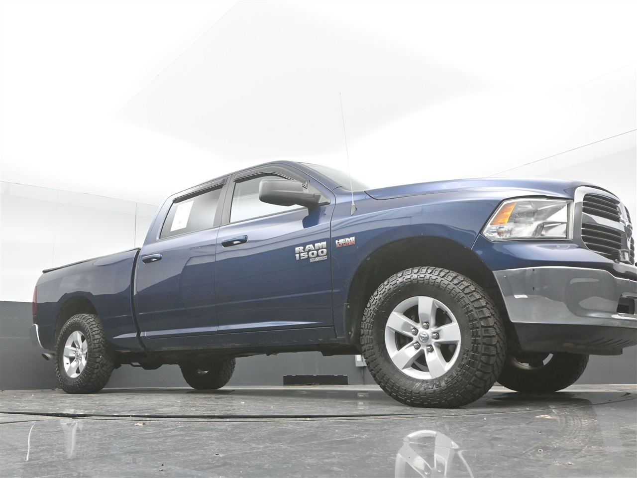RAM 1500 Classic Tradesman Crew Cab LWB 4WD 2019