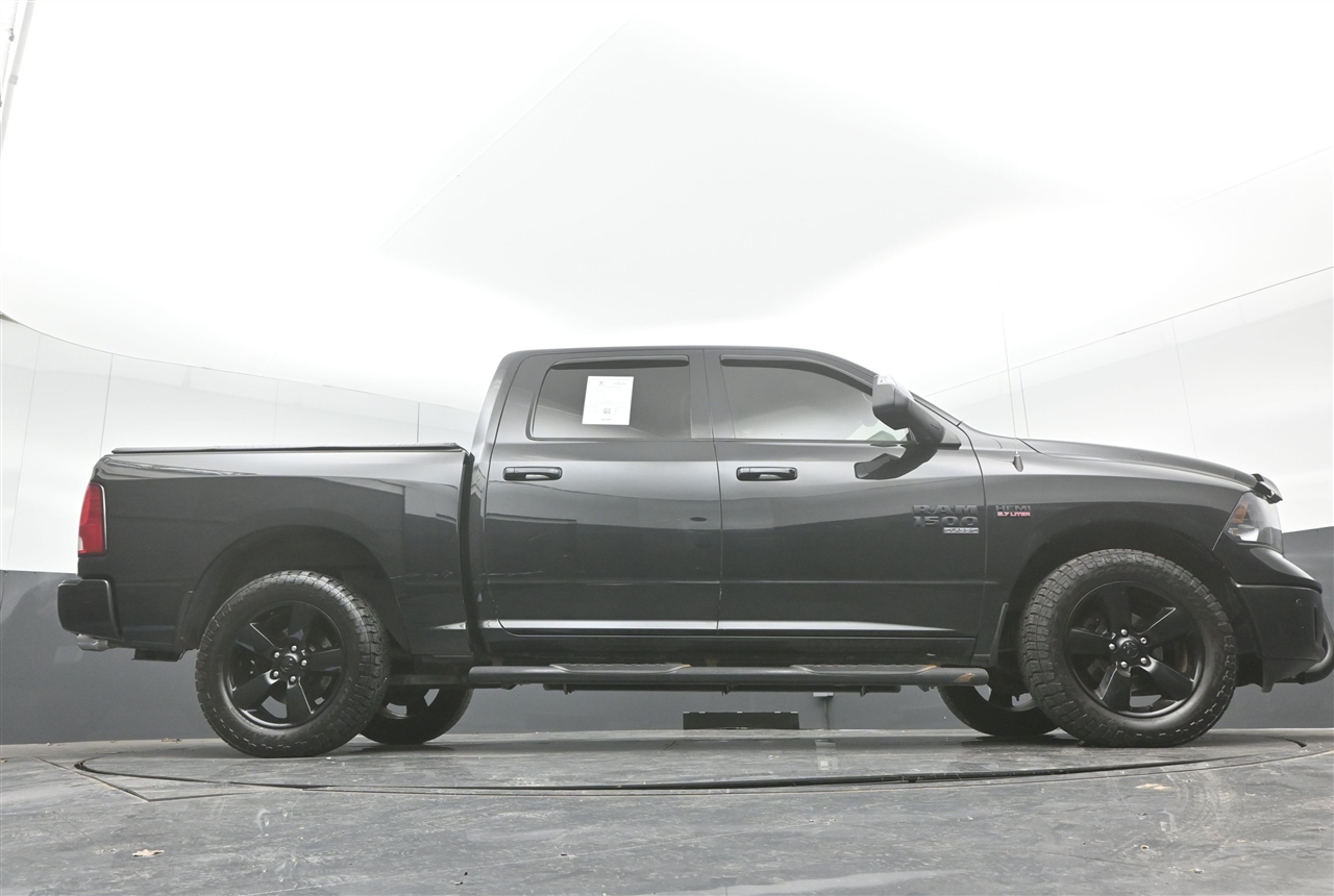 RAM 1500 Classic Tradesman Crew Cab SWB 4WD 2019
