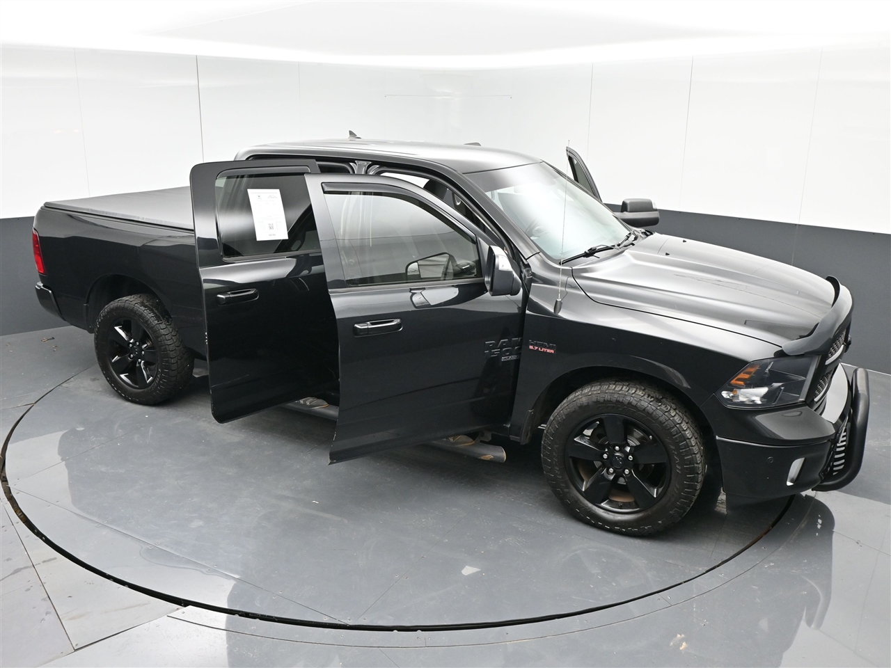 RAM 1500 Classic Tradesman Crew Cab SWB 4WD 2019