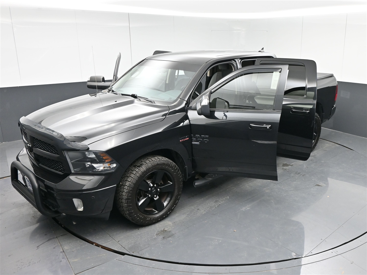 RAM 1500 Classic Tradesman Crew Cab SWB 4WD 2019