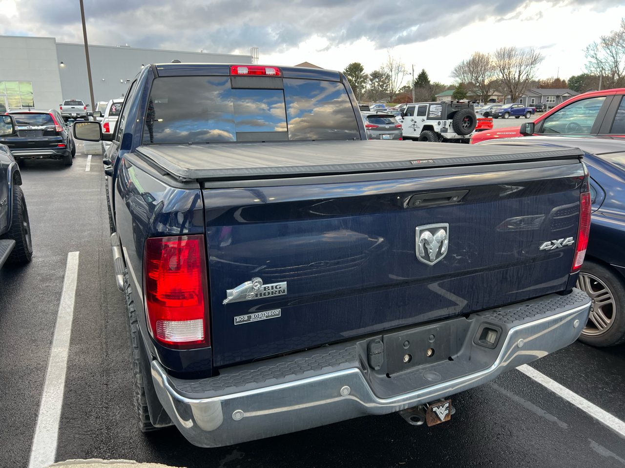 2015 Ram 1500 SLT photo 2