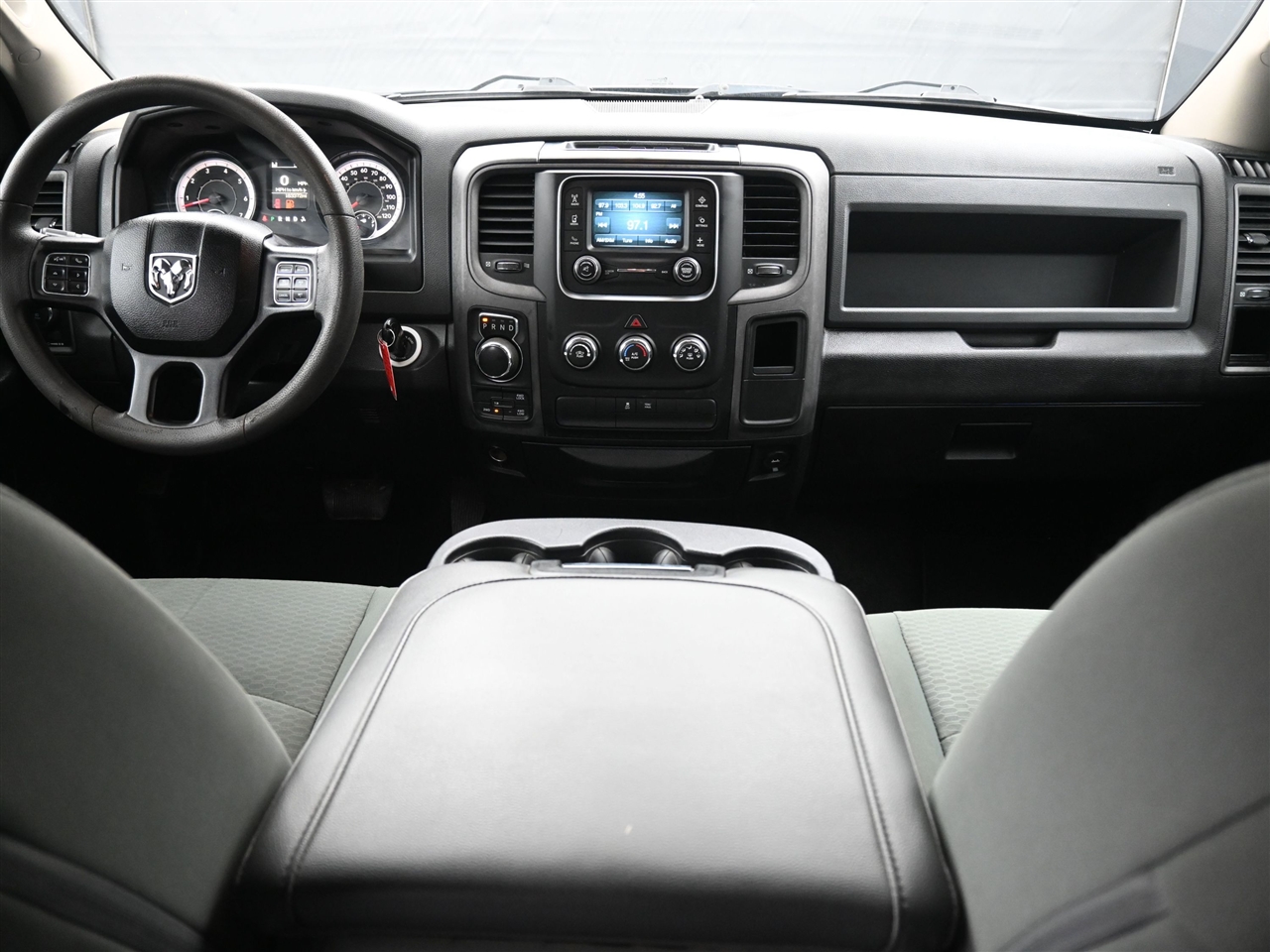 RAM 1500 Tradesman Crew Cab SWB 4WD 2018