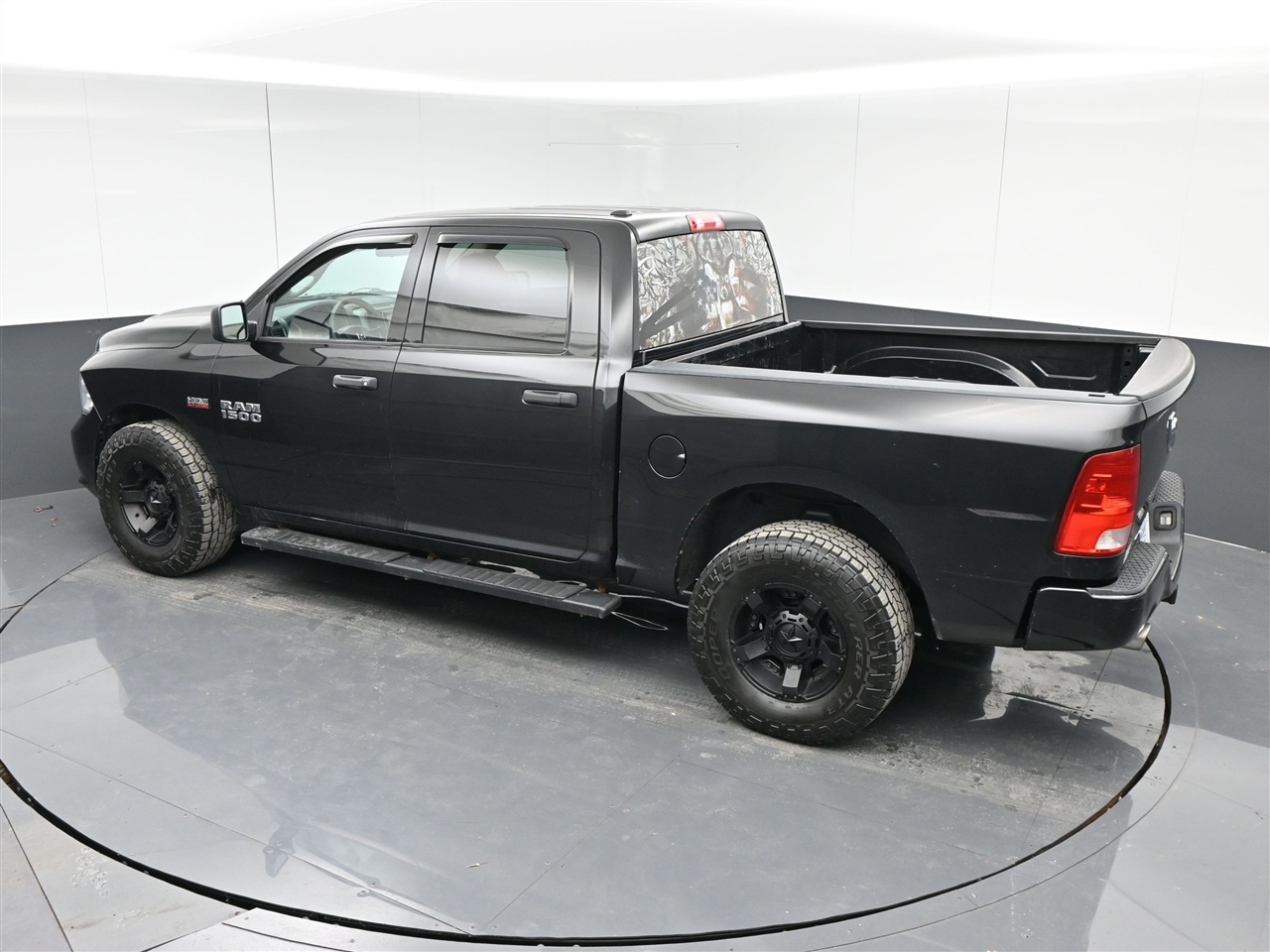 RAM 1500 Tradesman Crew Cab SWB 4WD 2018