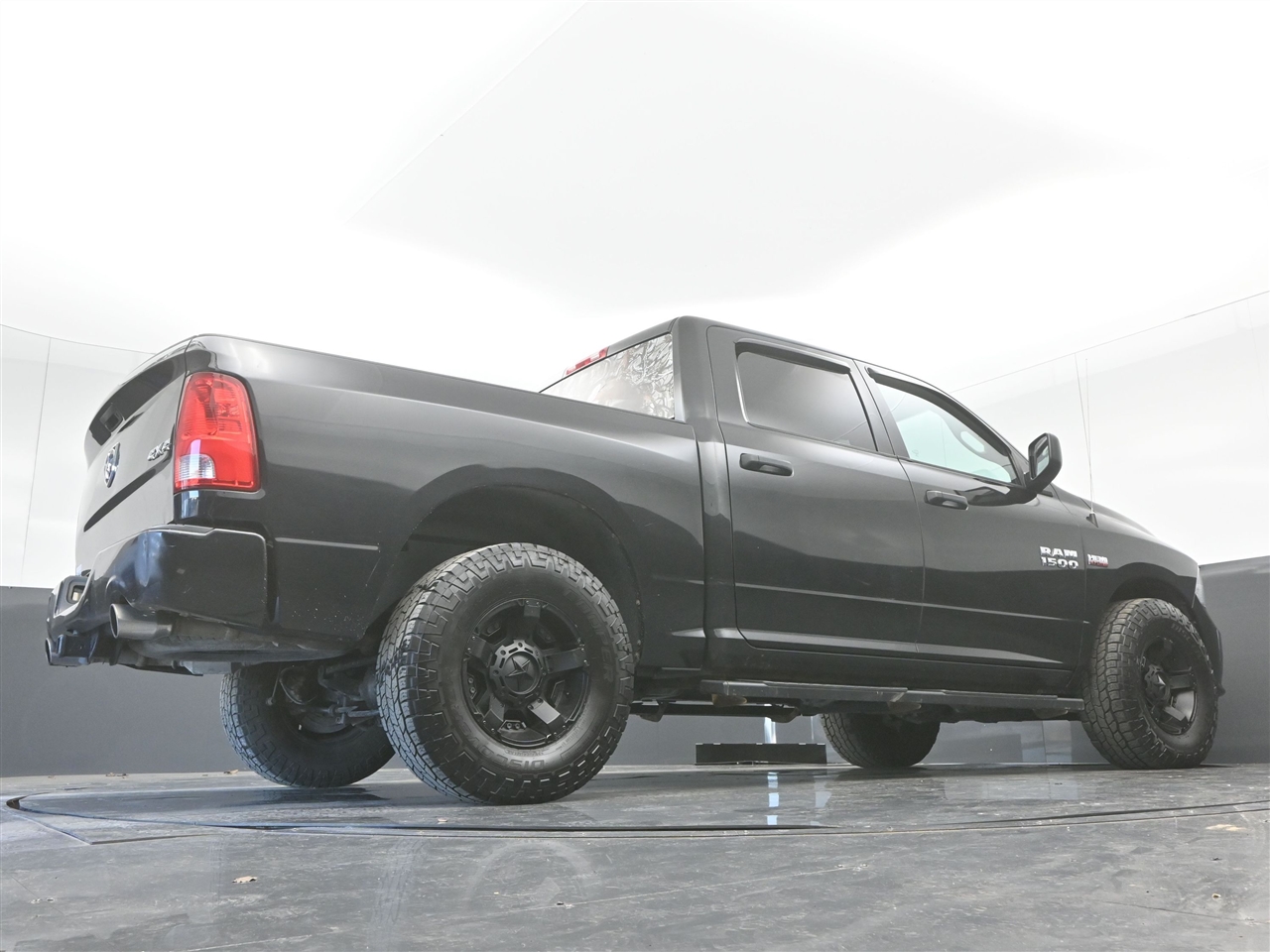 RAM 1500 Tradesman Crew Cab SWB 4WD 2018