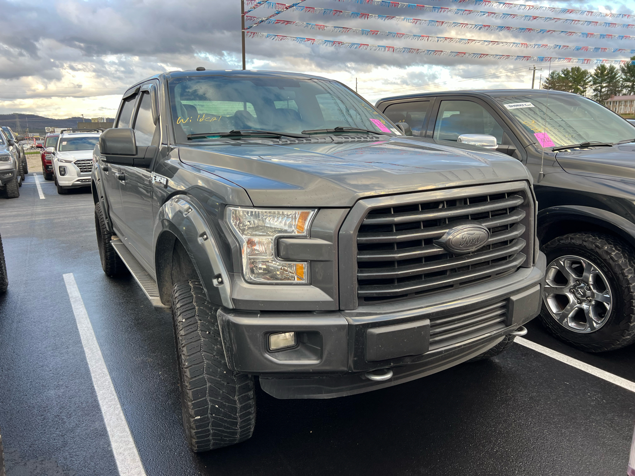 2016 Ford F-150 XLT photo 2