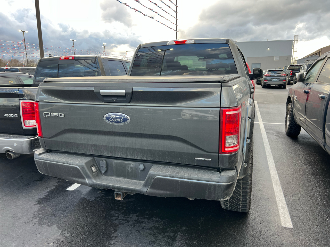 2016 Ford F-150 XLT photo 3