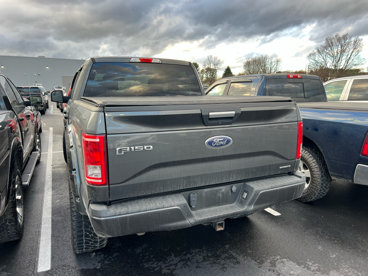 2016 Ford F-150 XLT photo 4