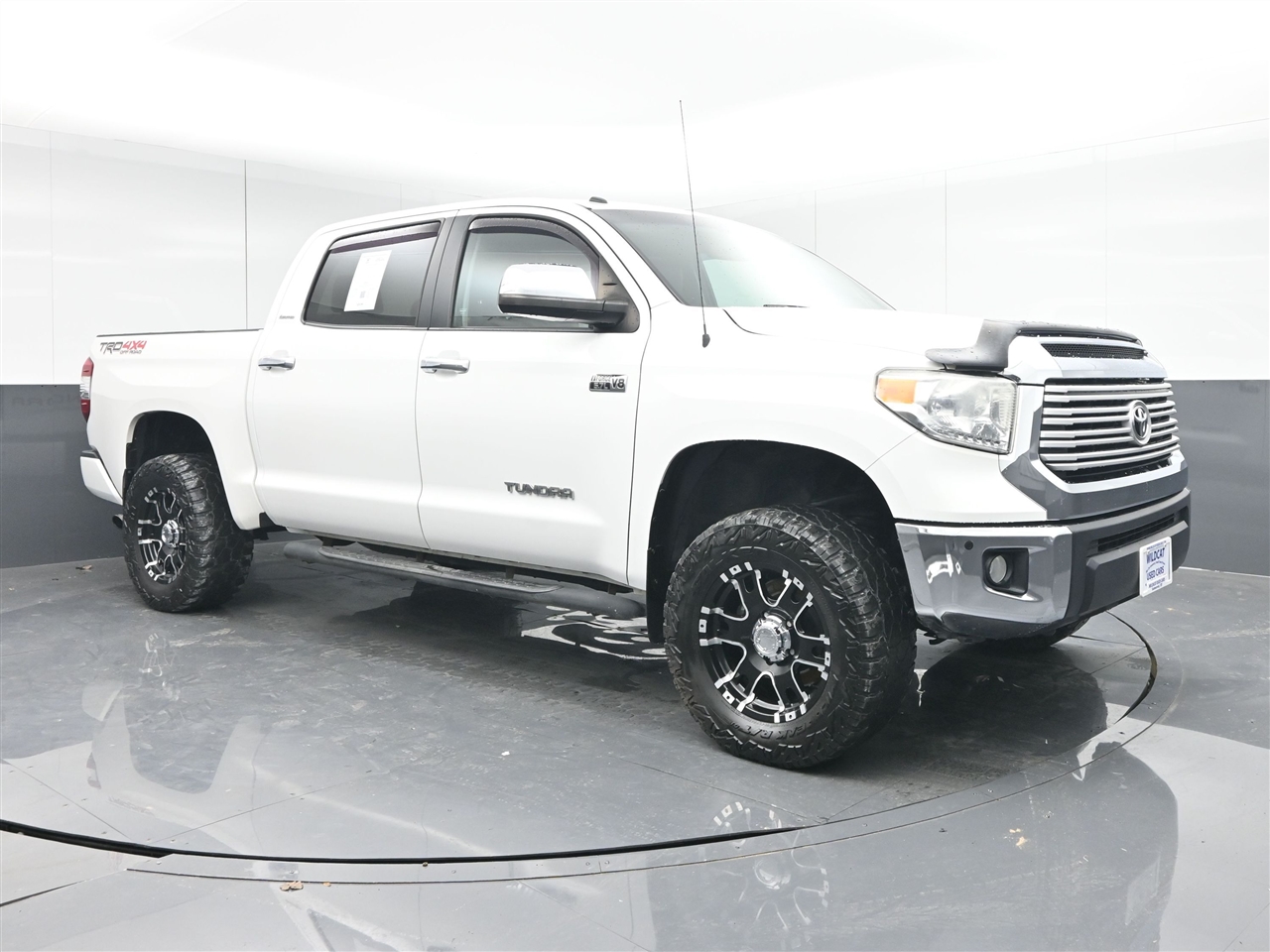 2017 Toyota Tundra Limited's photo