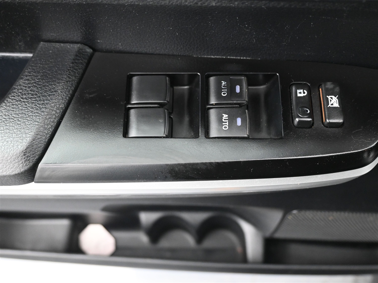 Toyota Tundra Limited 5.7L CrewMax 4WD 2017