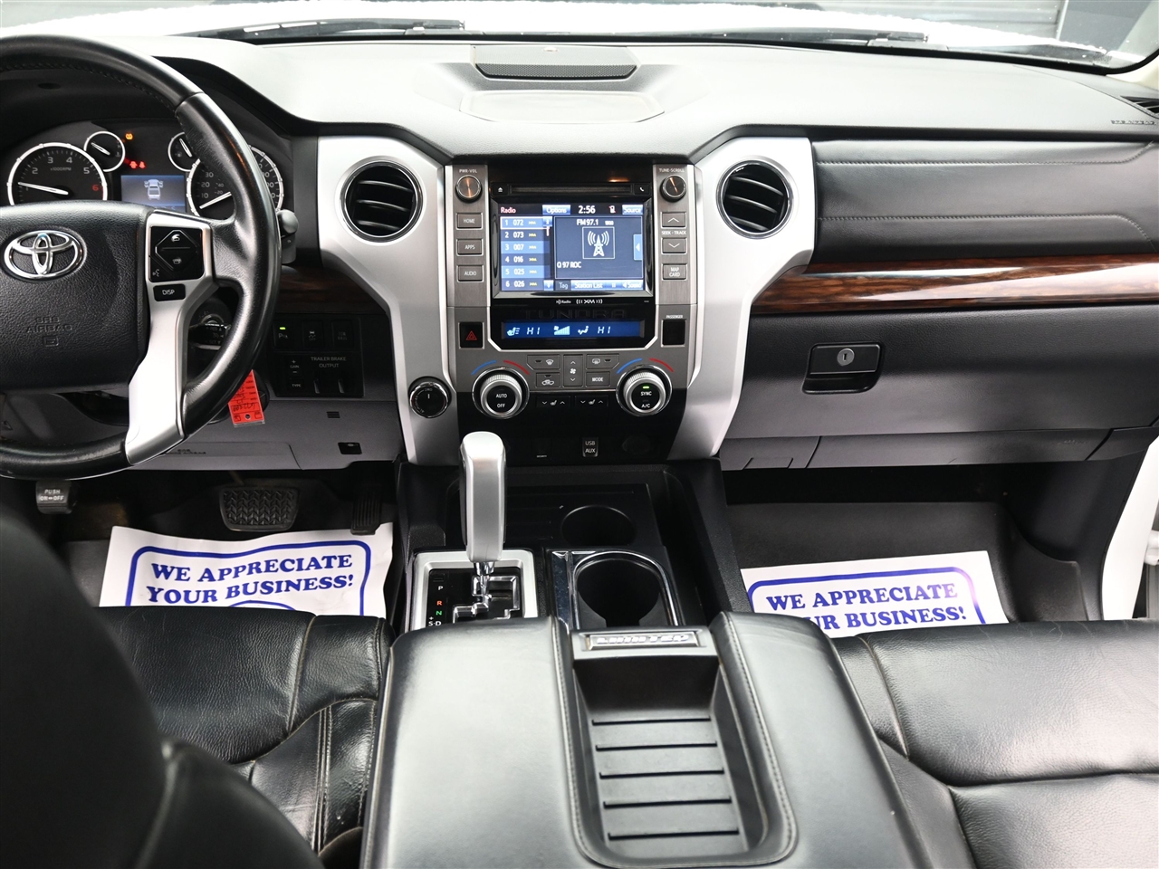 Toyota Tundra Limited 5.7L CrewMax 4WD 2017