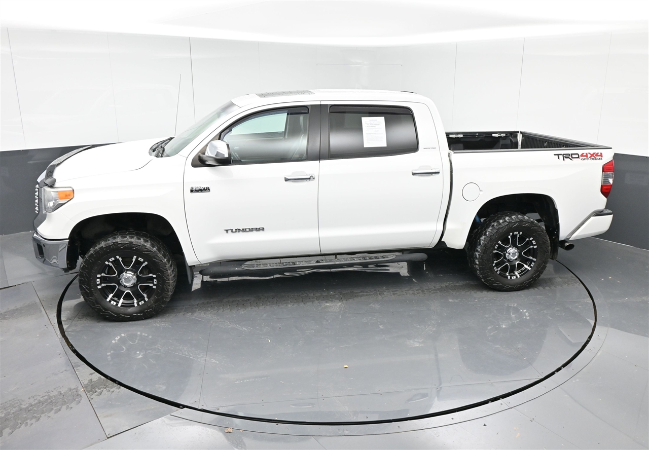 Toyota Tundra Limited 5.7L CrewMax 4WD 2017