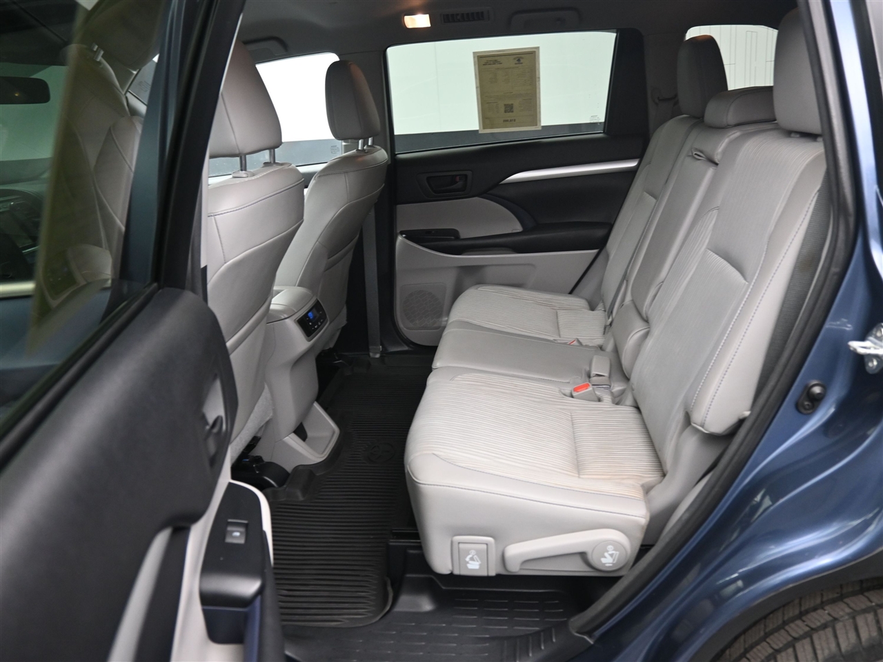 Toyota Highlander LE Plus AWD V6 2016