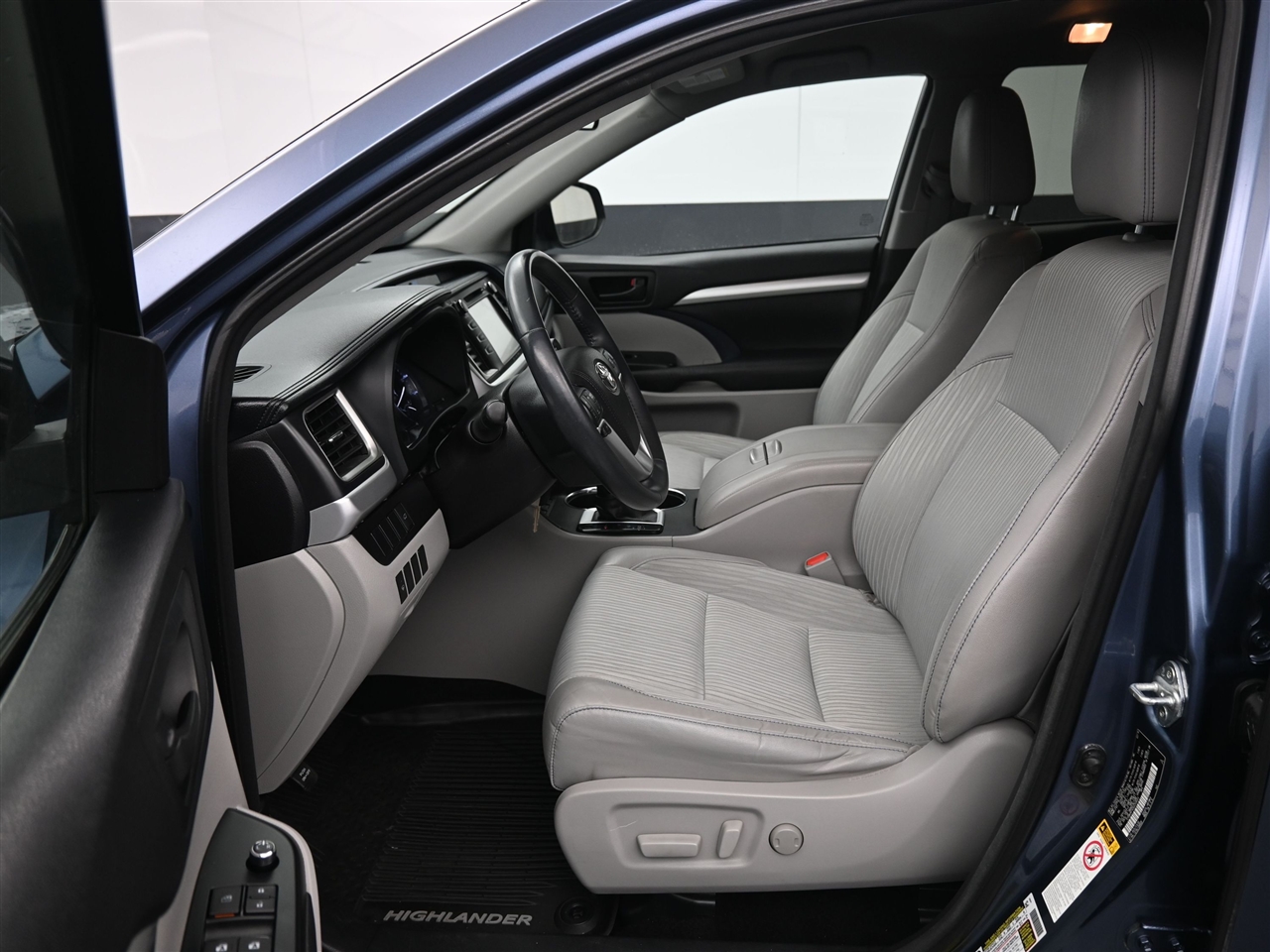 Toyota Highlander LE Plus AWD V6 2016