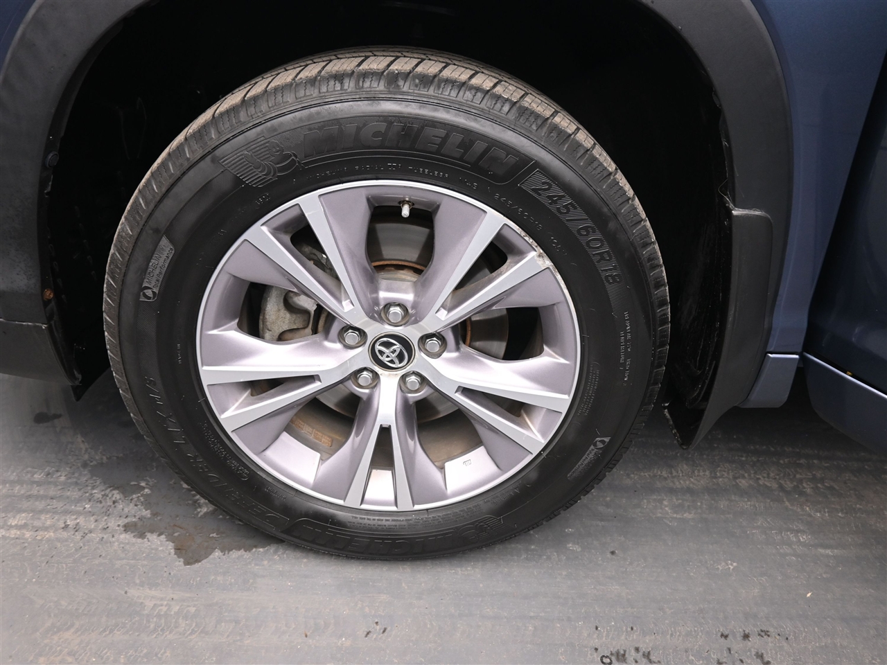 Toyota Highlander LE Plus AWD V6 2016