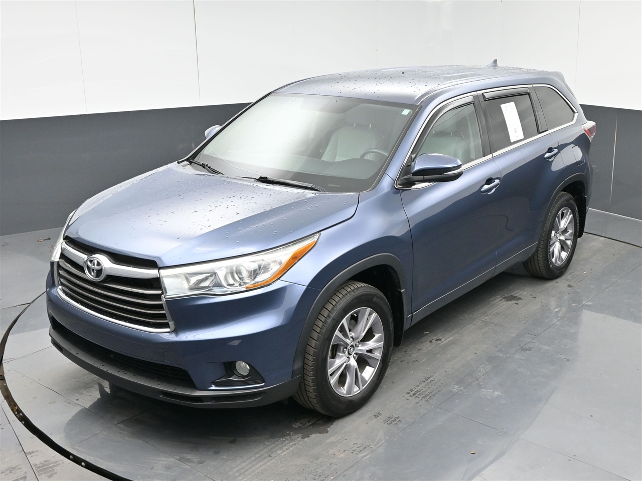 Toyota Highlander LE Plus AWD V6 2016
