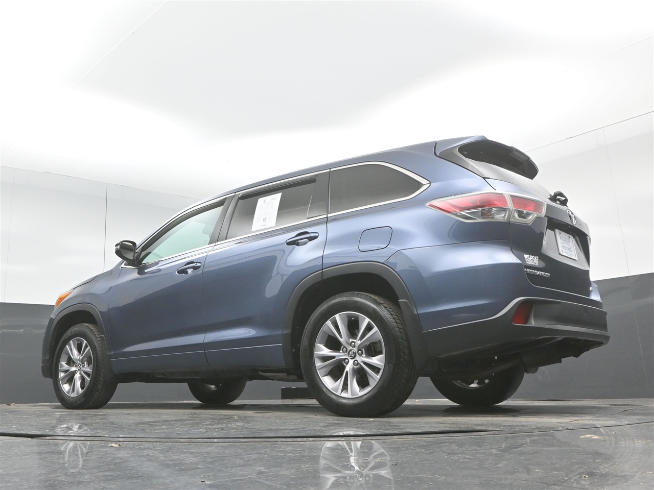 Toyota Highlander LE Plus AWD V6 2016