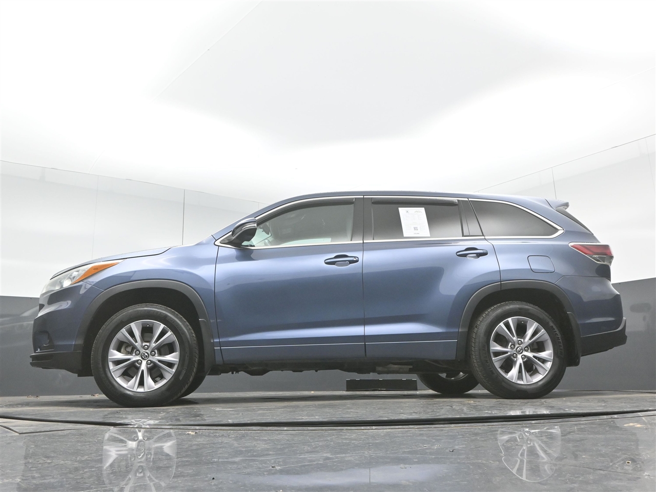 Toyota Highlander LE Plus AWD V6 2016