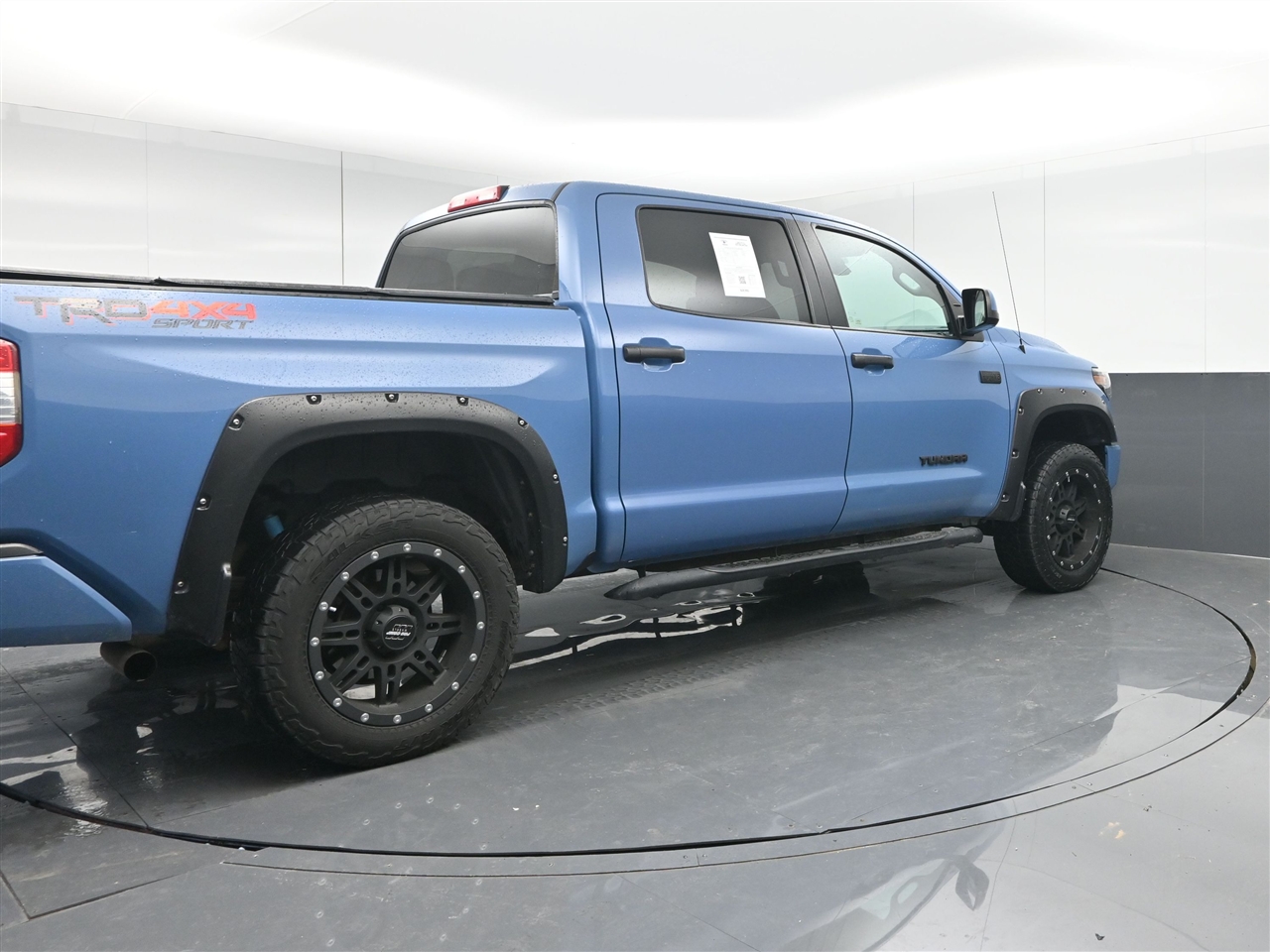 Toyota Tundra SR5 5.7L V8 CrewMax 4WD 2019