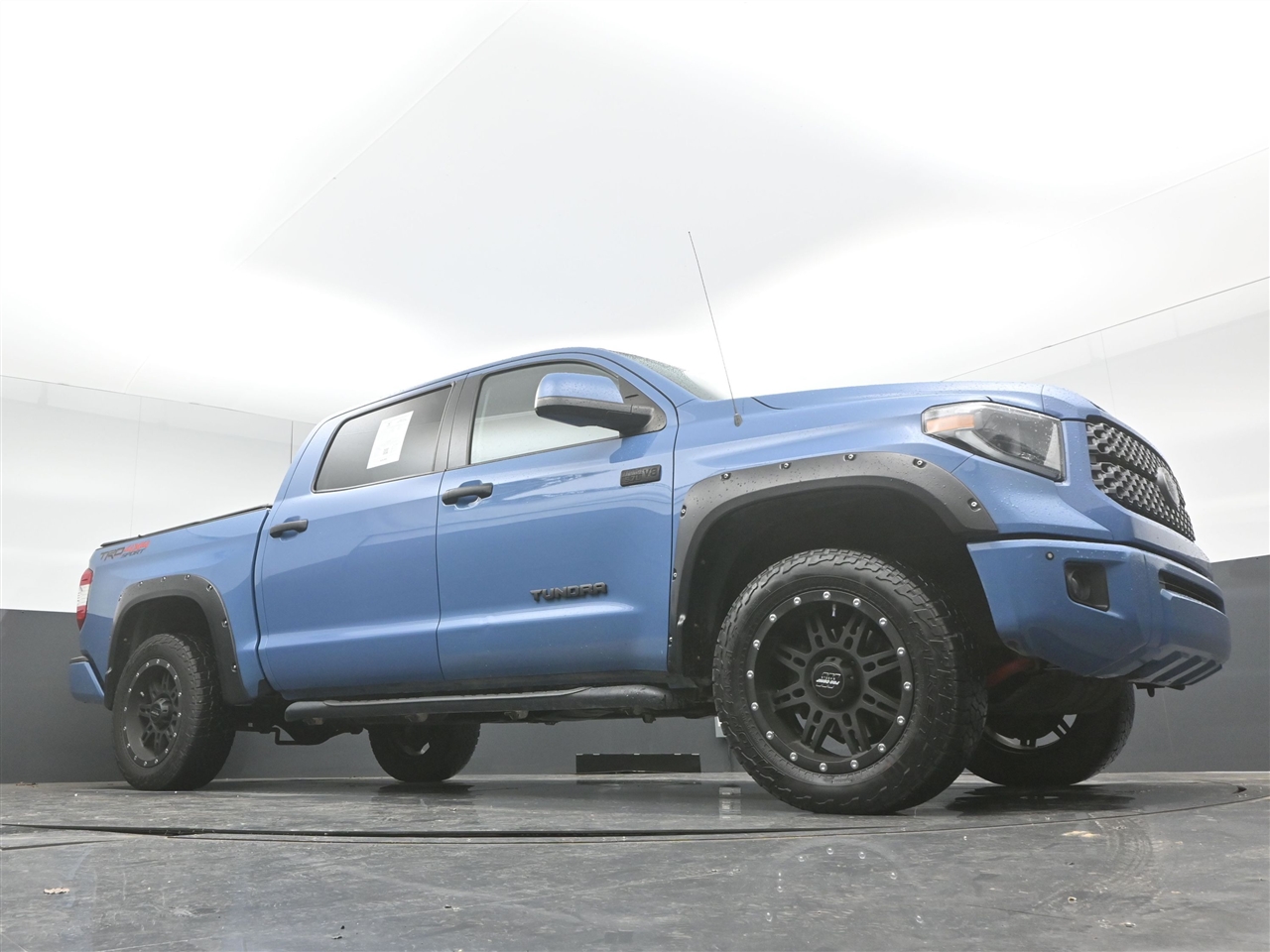 Toyota Tundra SR5 5.7L V8 CrewMax 4WD 2019