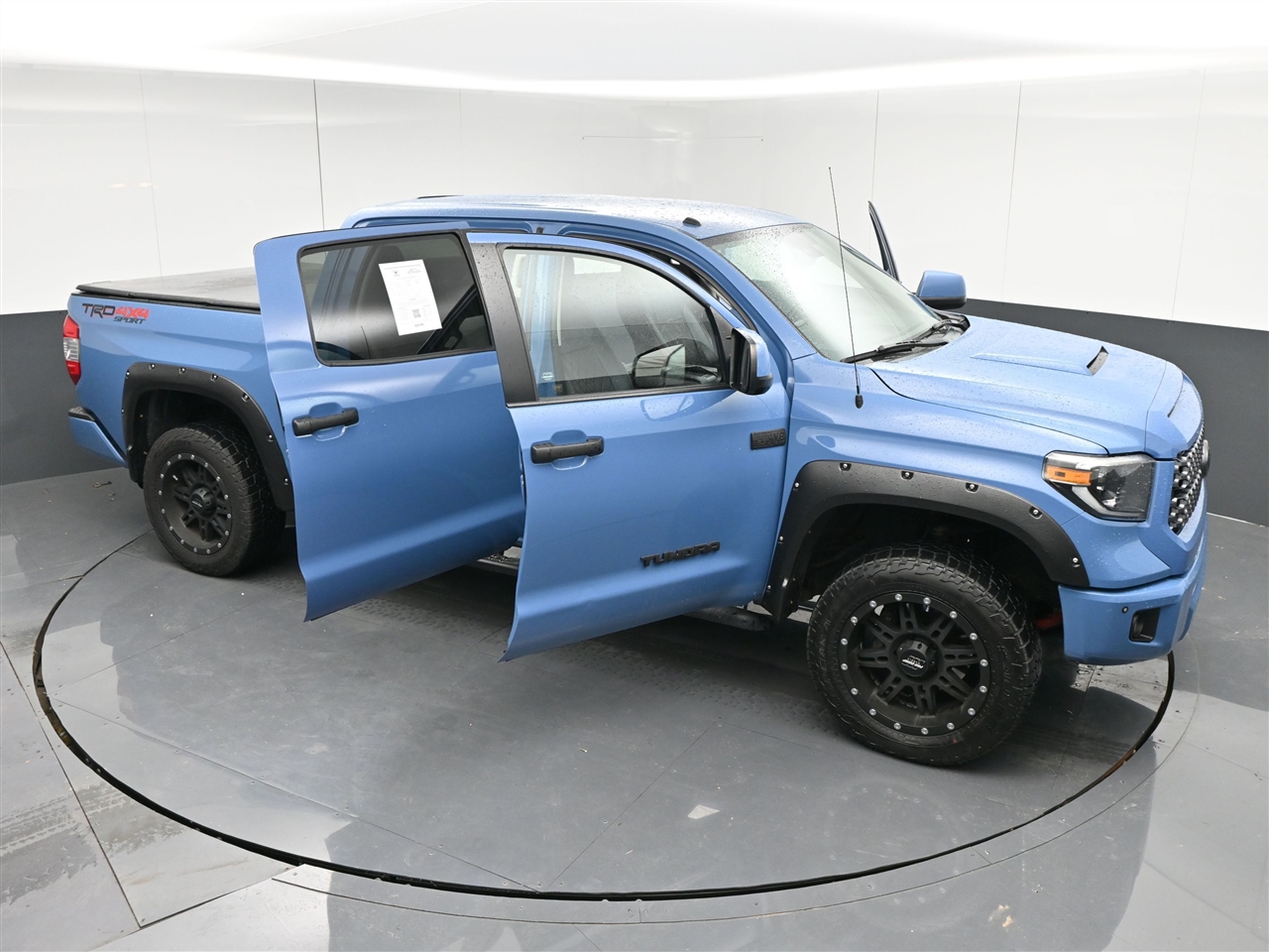 Toyota Tundra SR5 5.7L V8 CrewMax 4WD 2019