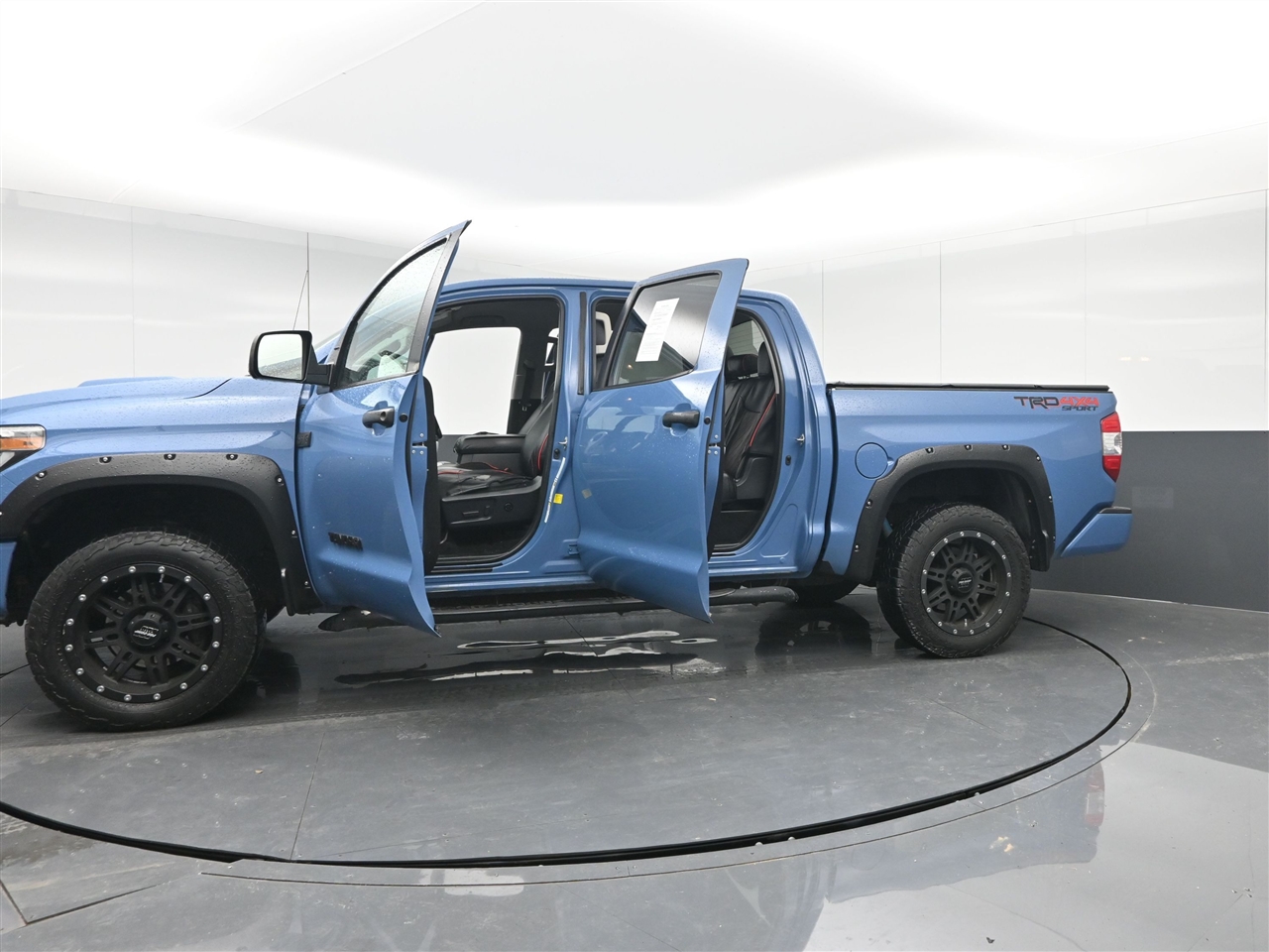 Toyota Tundra SR5 5.7L V8 CrewMax 4WD 2019